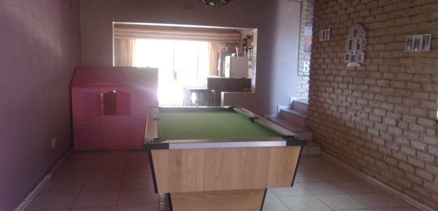 Beautiful 4 Bedroom House for Sale in Glen Marais, Kempton Park