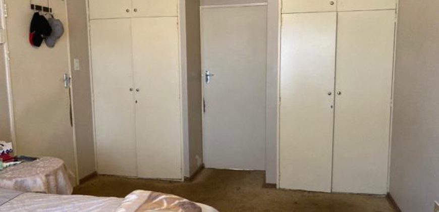 House for Sale in Esther Park