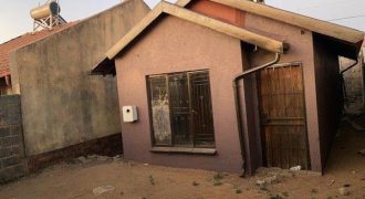 2 Bedroom House for Sale in Rabie Ridge