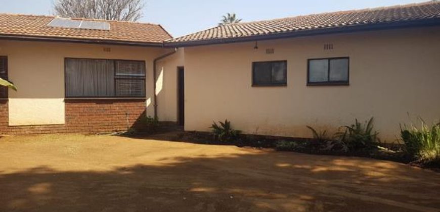 House for Sale in Esther Park