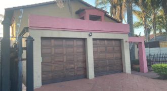 4 Bedroom House for Sale in Lyttelton Manor