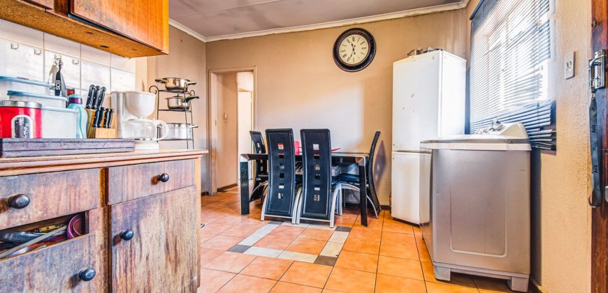 PERFECT FOR FIRST TIME BUYERS AND INVESTORS!!!