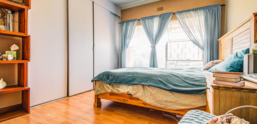 Spacious Modern 3 Bedroom Home in Norkem Park