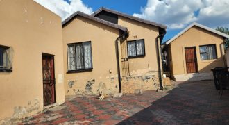 WHY PAY SOMEONE’S BOND?!!! RENTAL INCOME OF R4000 EXCLUDING THE MAIN HOUSE
