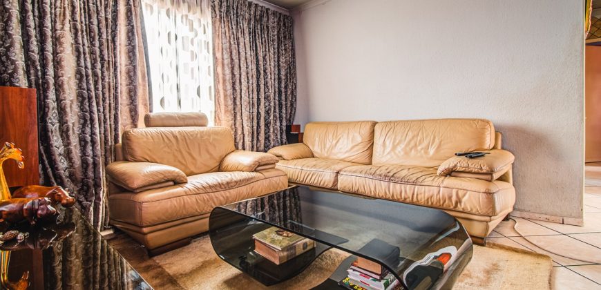 Spacious 3 Bedroom House for Sale in Clayville