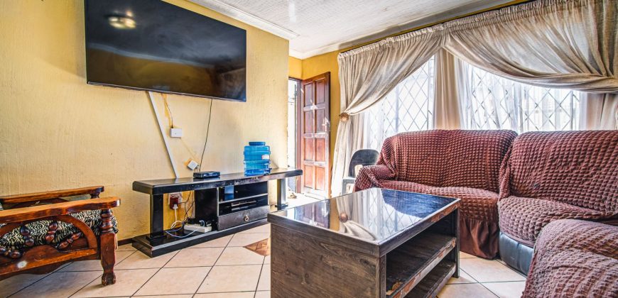 Beautiful Family House In Clayville At An Affordable Price!!!!