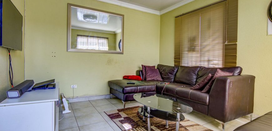 PERFECT FOR FIRST TIME BUYERS AND INVESTORS!!!