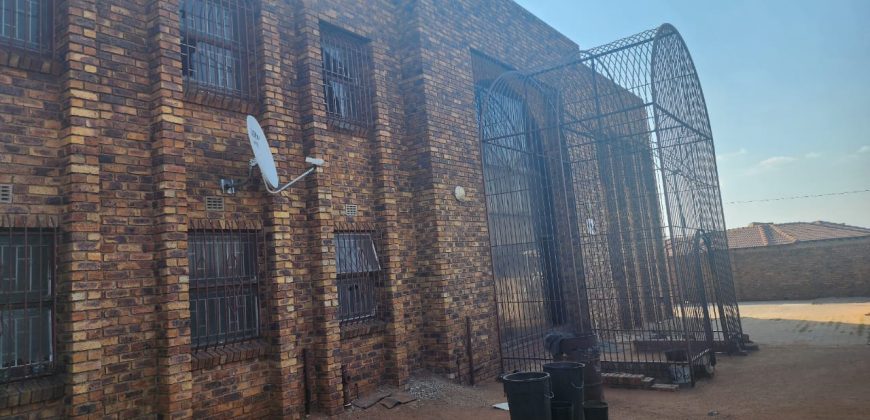 Commercial Warehouse for sale at Mayibuye