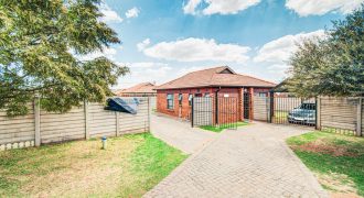 SECURED 3 BEDROOM HOUSE IN MIDRAND VILLAGE ESTATE