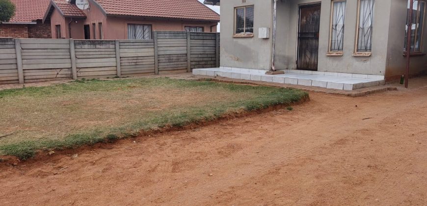 GREAT OPPORTUNITY FOR INVESTORS OR FIRST TIME BUYER!!