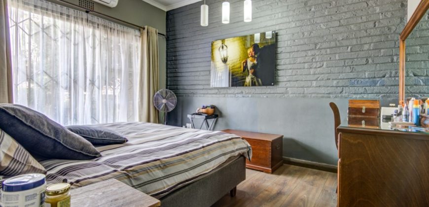 4 BEDROOM DREAM HOME FOR SALE IN KEMPTON PARK