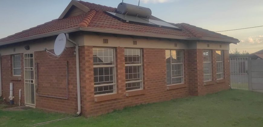 A HOUSE OFFERING A REMARKABLE LIVING EXPERINCE