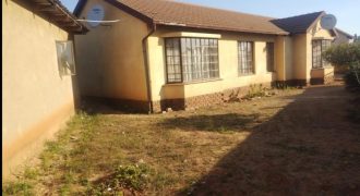 3 bedrooms house for sale in Tembisa