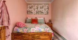 LUXURIOUS 4 BEDROOMS, 3 LOUNGES, PATIO AND COVERED LAPA, LAUNDRY 2 AND 1/2 BATHROOM WITH A BOREHOLE!!!!!