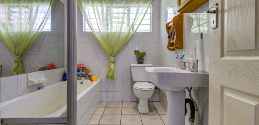 4 BEDROOM DREAM HOME FOR SALE IN KEMPTON PARK
