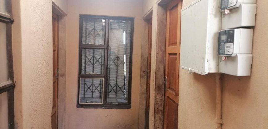 A 3 bedroom house with 3 rental rooms for sale in Clayville