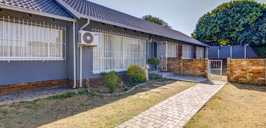 NEWLY RENOVATED 4 BEDROOM FREE STANDING HOME