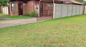 STUNNING 3 BEDROOM HOUSE