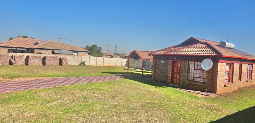 Charming Stand Alone 3-Bedroom Home in Secure Midrand Village Estate