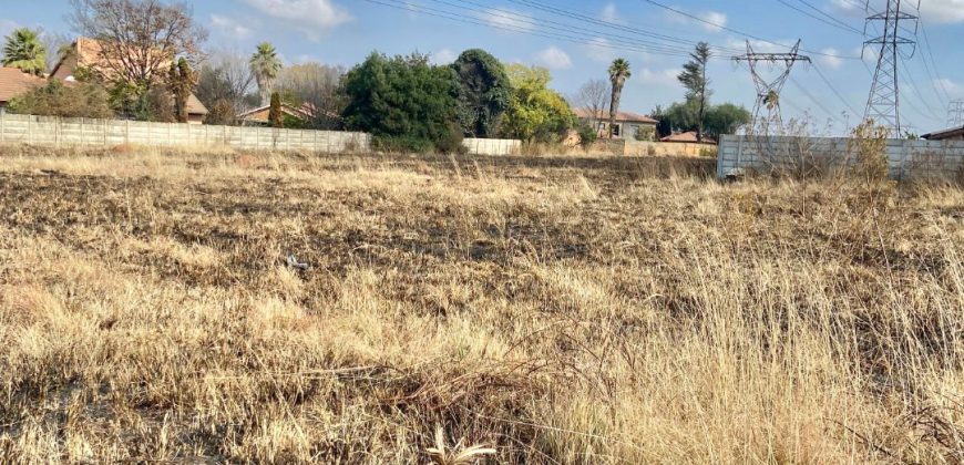 Once in a lifetime opportunity to build your dream home!