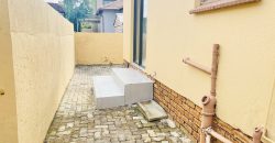 FAMILY PERFECT HOUSE GENERATING AN EXTRA INCOME