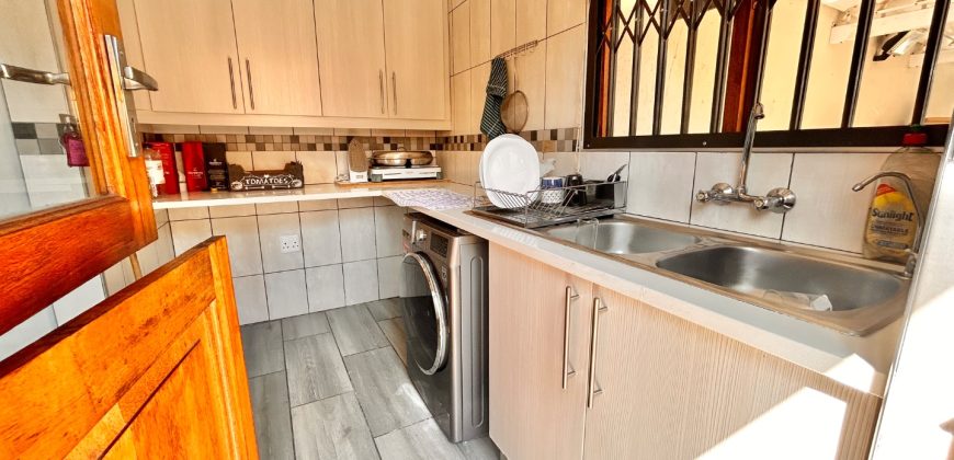 Stylish Modern 3 Bedroom Home – Off-Grid Luxury with Solar, Inverter & Top Security