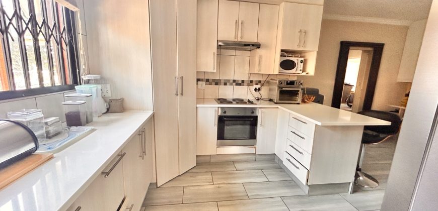 Stylish Modern 3 Bedroom Home – Off-Grid Luxury with Solar, Inverter & Top Security