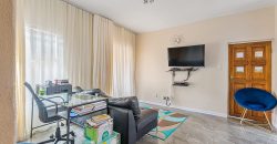 2 BEAUTIFUL 2 BEDROOM APARTMENT ON GROUND FLOOR