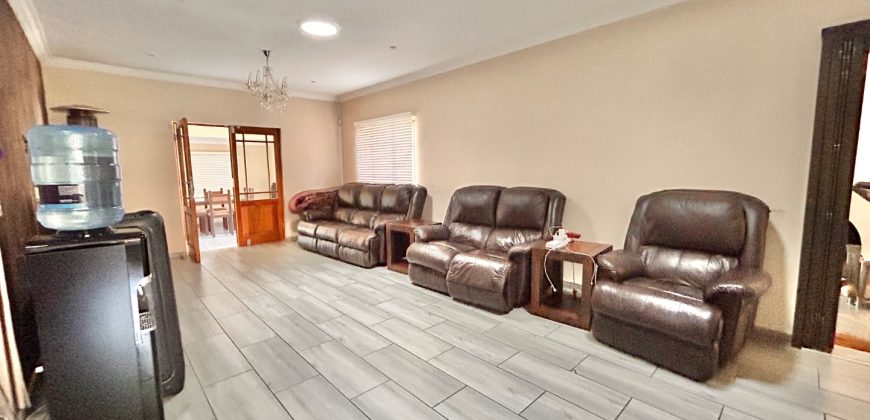 Stylish Modern 3 Bedroom Home – Off-Grid Luxury with Solar, Inverter & Top Security