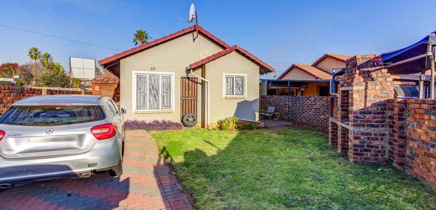 2 -Bedroom house in a gated community